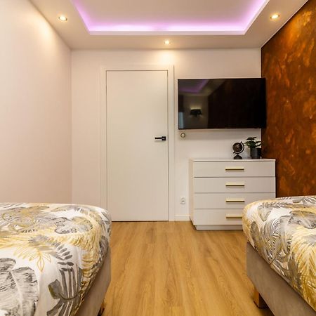 Villa Housecube, Bar , Prywatne Kino, Bilard , Luxus Breslavia Esterno foto